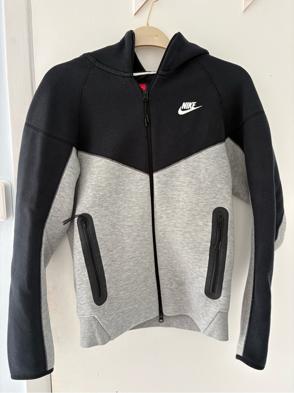 Nike Tech Black & Gray Full-Zip Hooded Jacket